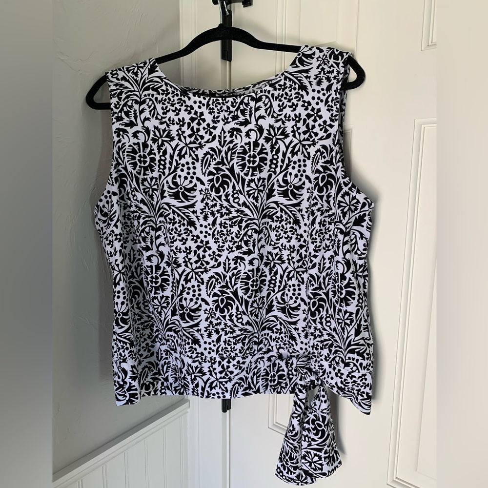 Talbots XL sleeveless blouse with tie at waist. Worn once. 25L, 21”p to p